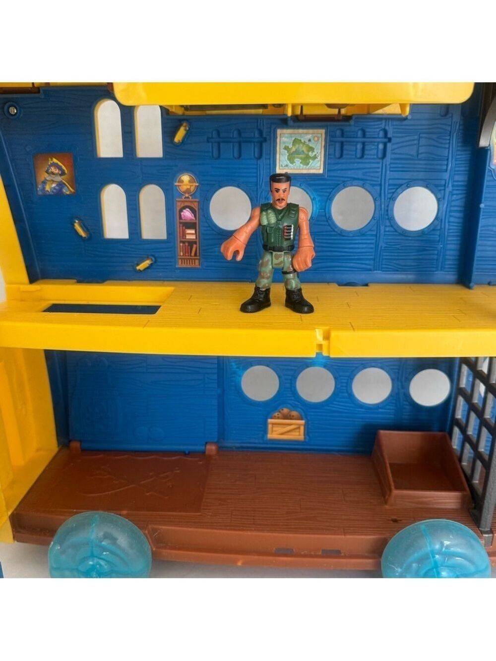 Fisher-Price Disney Jake and the Never Land Pirates Mighty Colossus Ship Boat - Picture 9 of 17